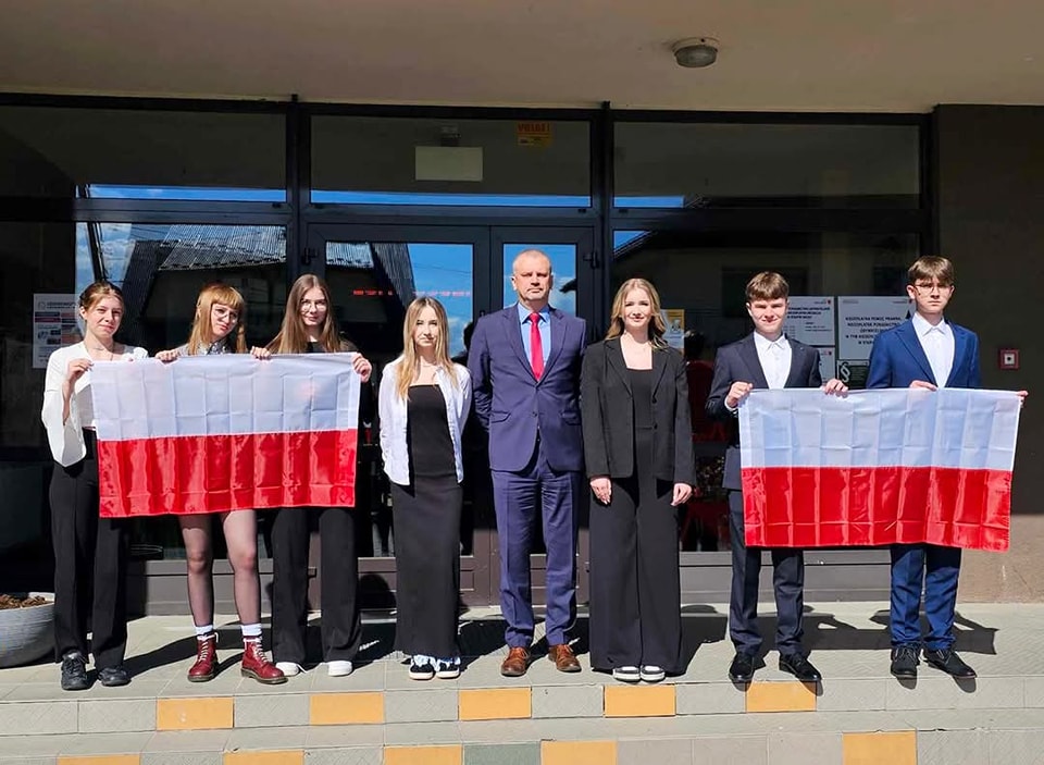 Obchody Święta Konstytucji 3 Maja i Dnia Flagi w naszej szkole