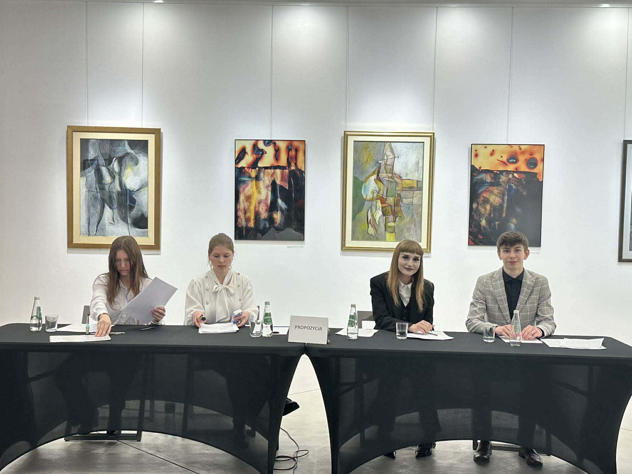 Kolejna lekcja kultury i siły argumentów za nami