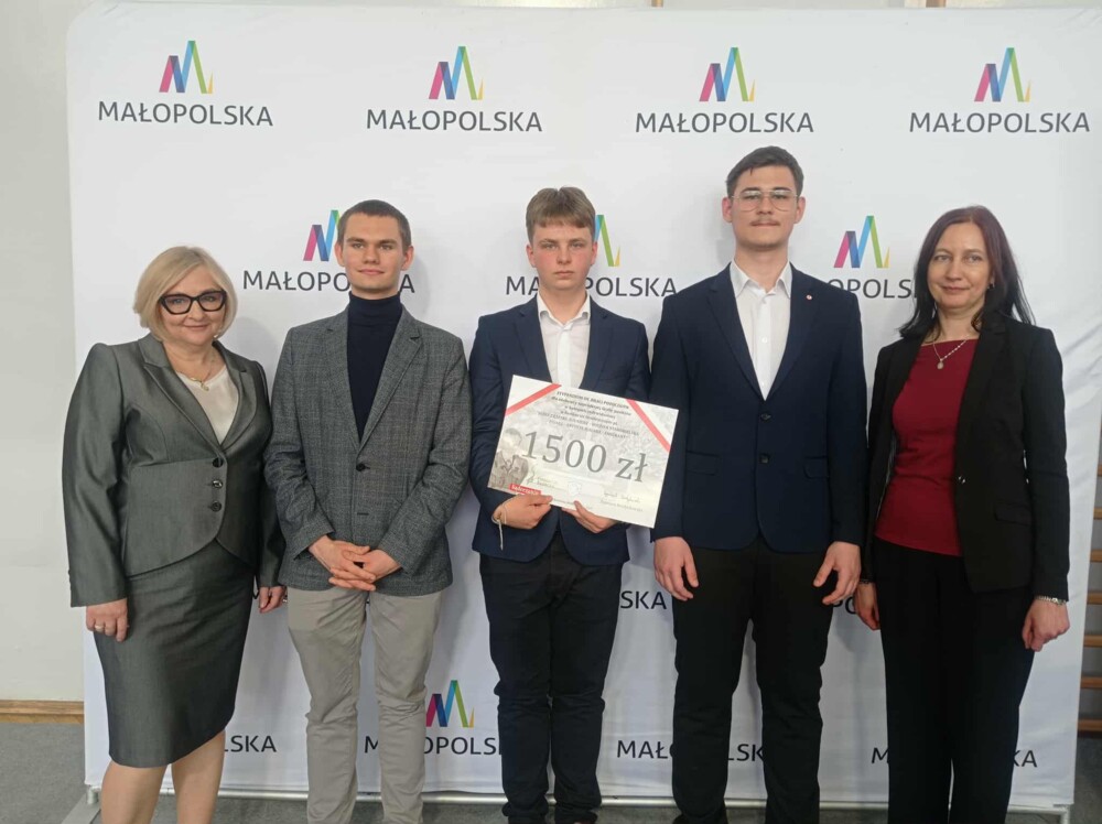 Sukces w konkursie historycznym. W nagrodę jadą do Warszawy!