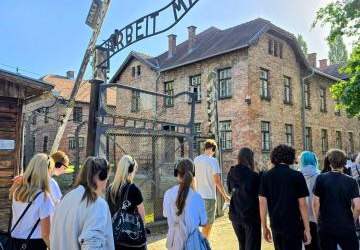 Klasa 4a w Auschwitz-Birkenau. Lekcja historii, pamięci i człowieczeństwa